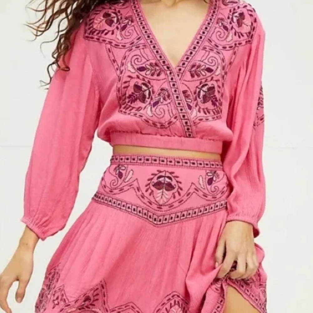 FREE PEOPLE Pink Nico Embroidered Crop Top
